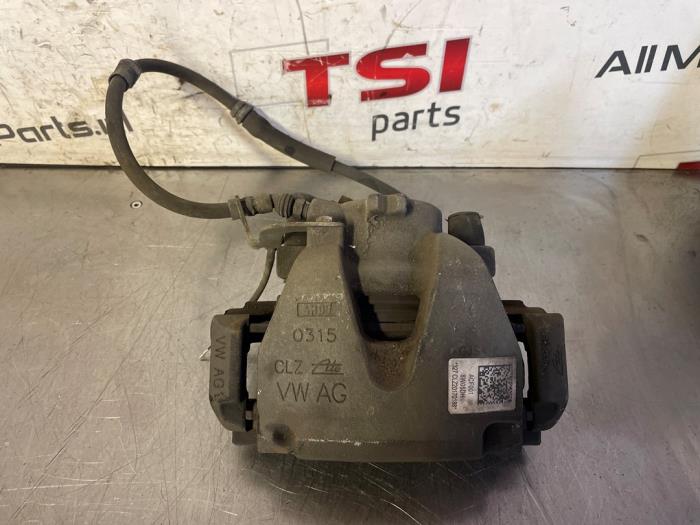 Usagé Etrier de frein avant gauche Audi A4 Avant (B9) 2.0 TFSI 16V Prix € 25,00 Règlement à la marge proposé par TSI-Parts / Allmotorparts B.V.
