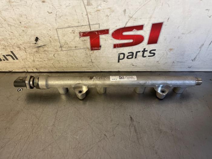 Usagé Distributeur de carburant Volkswagen Golf Sportsvan (AUVS) 1.5 TSI Evo BlueMotion 16V Prix € 35,09 Prix TTC proposé par TSI-Parts / Allmotorparts B.V.