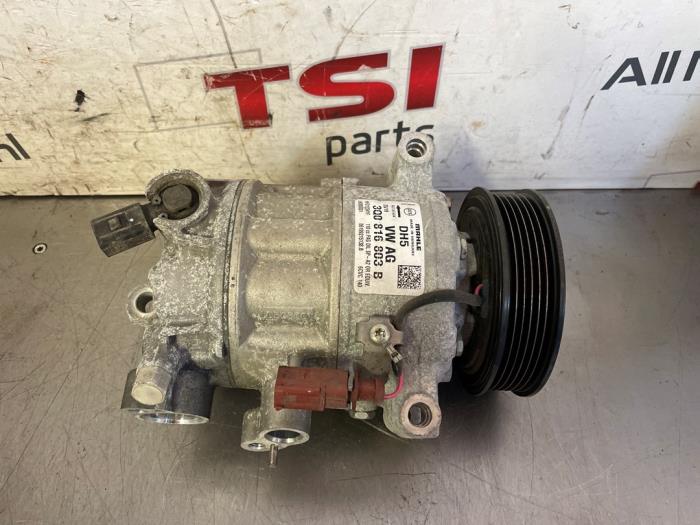 Usagé Pompe clim Volkswagen Golf Sportsvan (AUVS) 1.5 TSI Evo BlueMotion 16V Prix € 30,25 Prix TTC proposé par TSI-Parts / Allmotorparts B.V.