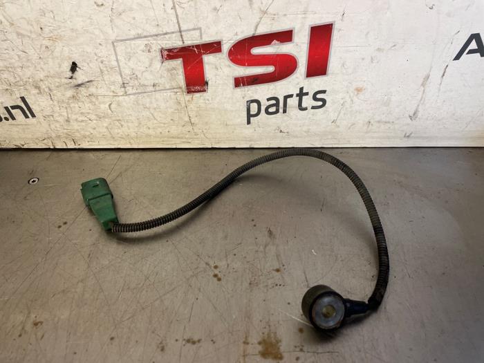 Begagnade Knackningssensor Audi A3 (8P1) 1.8 16V TFSI Pris € 8,00 Marginaltabell erbjuds av TSI-Parts / Allmotorparts B.V.