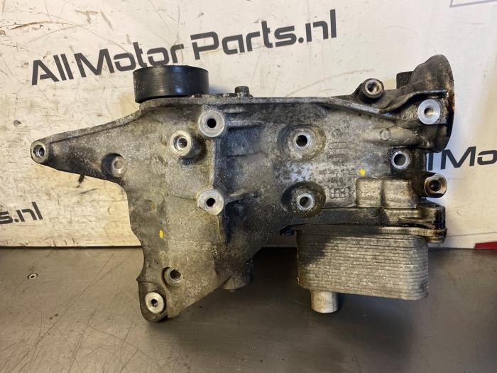 Gebrauchte Ölfiltergehäuse Audi A3 (8P1) 1.8 16V TFSI Preis € 41,00 Margenregelung angeboten von TSI-Parts / Allmotorparts B.V.