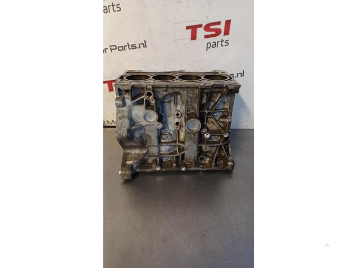 Used Engine crankcase Volkswagen Golf VII (AUA) 1.4 TSI 16V Price € 300,00 Margin scheme offered by TSI-Parts / Allmotorparts B.V.