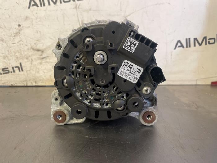 Dynamo van een Skoda Fabia III (NJ3) 1.2 TSI 16V 2016
