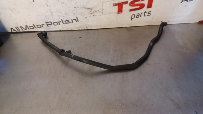 Begagnade Främre bromsslang Volkswagen Tiguan (5N1/2) 2.0 TSI 16V 4Motion Pris € 10,00 Marginaltabell erbjuds av TSI-Parts / Allmotorparts B.V.