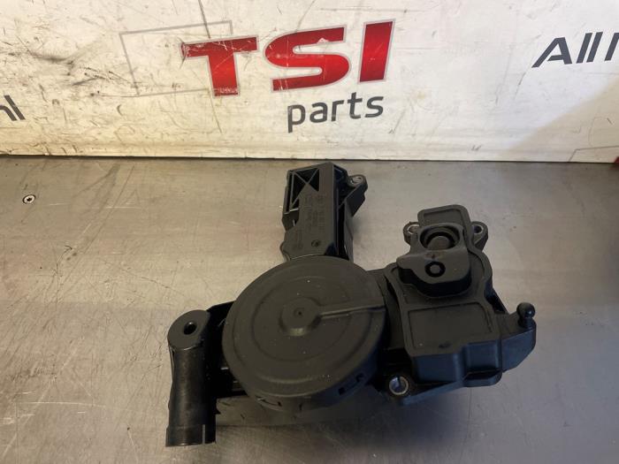 Begagnade PCV-ventil Volkswagen Tiguan (5N1/2) 2.0 TSI 16V 4Motion Pris € 14,50 Marginaltabell erbjuds av TSI-Parts / Allmotorparts B.V.