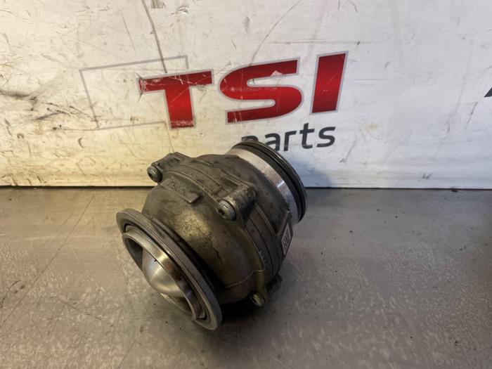 Begagnade Luftflödesmätare Audi A6 Avant (C7) 3.0 TDI V6 24V Quattro Pris € 45,00 Marginaltabell erbjuds av TSI-Parts / Allmotorparts B.V.