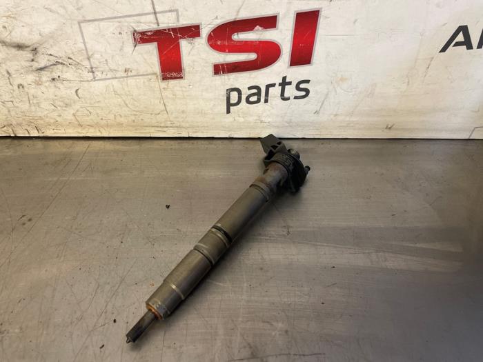 Usagé Injecteurs Audi SQ5 (8RB) 3.0 TDI V6 24V Prix € 120,00 Règlement à la marge proposé par TSI-Parts / Allmotorparts B.V.