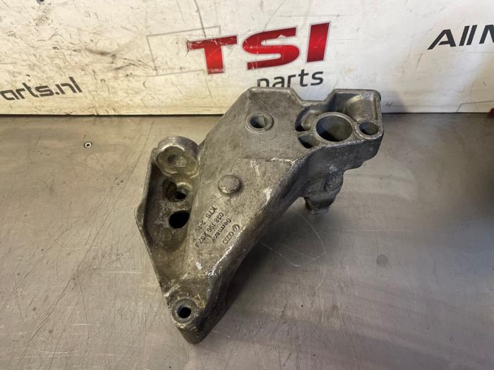 Used Engine mount Volkswagen Golf IV (1J1) 1.6 Price € 17,50 Margin scheme offered by TSI-Parts / Allmotorparts B.V.