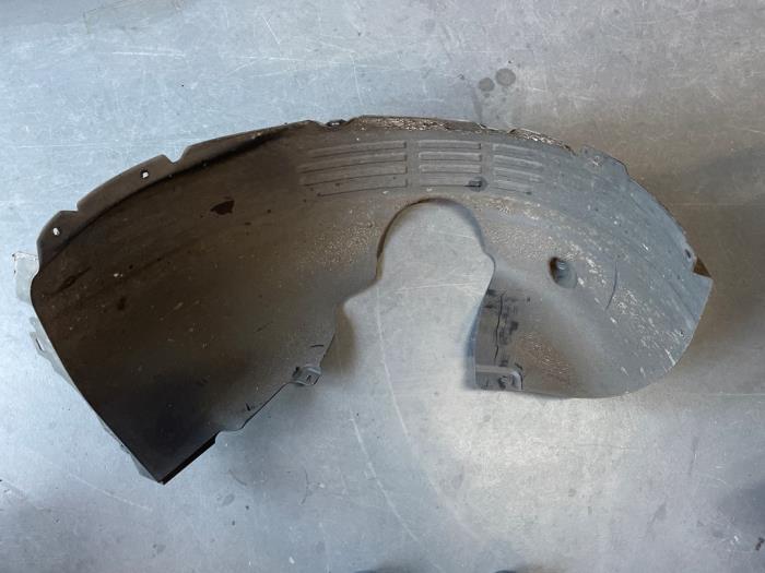 Używane Nadkole Volkswagen Golf VII (AUA) 1.4 GTE 16V Cena € 19,50 Procedura marży oferowane przez TSI-Parts / Allmotorparts B.V.