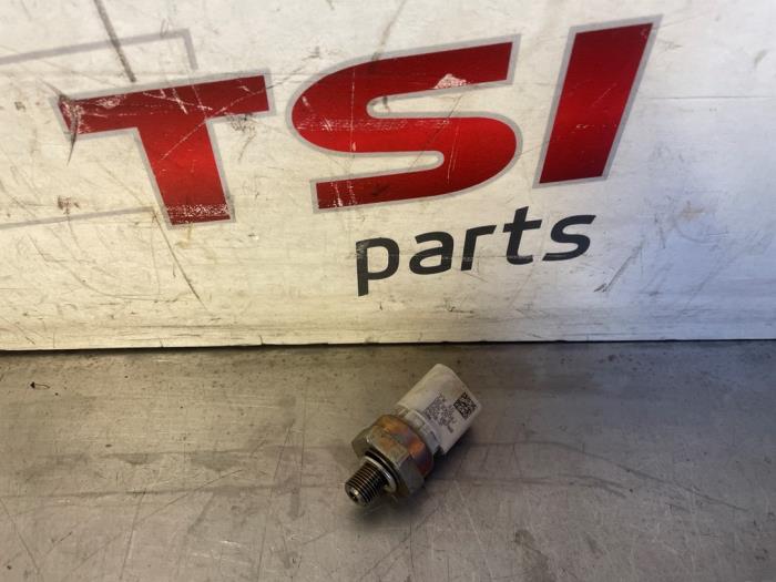 Begagnade Oljetryckssensor Audi RS 5 Sportback (F5A/F5F) 2.9 V6 TFSI 24V Pris € 49,50 Marginaltabell erbjuds av TSI-Parts / Allmotorparts B.V.