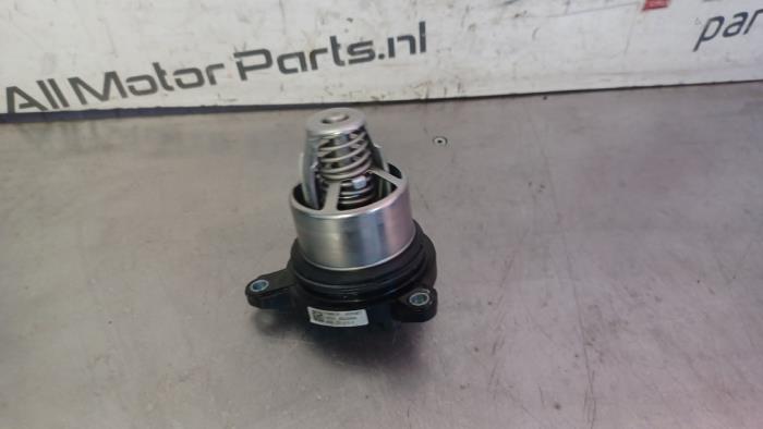 Usagé Thermostat Audi RS 5 Sportback (F5A/F5F) 2.9 V6 TFSI 24V Prix € 50,00 Règlement à la marge proposé par TSI-Parts / Allmotorparts B.V.