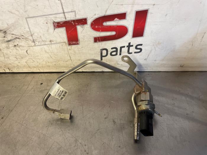 Begagnade Bränsleledning Audi RS 5 Sportback (F5A/F5F) 2.9 V6 TFSI 24V Pris € 14,50 Marginaltabell erbjuds av TSI-Parts / Allmotorparts B.V.