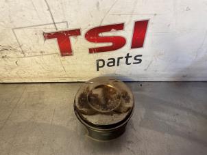 Kolben van een Audi RS 5 Sportback (F5A/F5F) 2.9 V6 TFSI 24V 2021