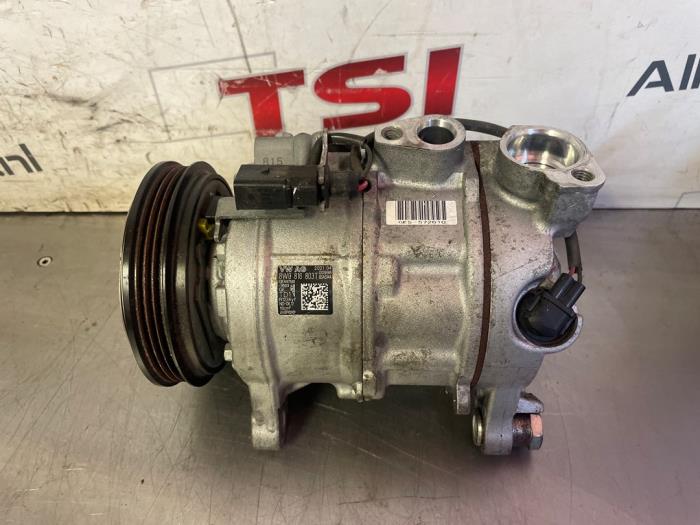 Usagé Pompe clim Audi RS 5 Sportback (F5A/F5F) 2.9 V6 TFSI 24V Prix € 300,00 Règlement à la marge proposé par TSI-Parts / Allmotorparts B.V.