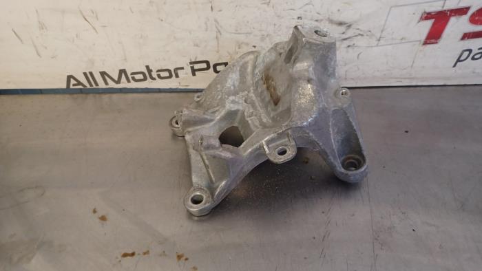 Used Engine mount Audi RS 5 Sportback (F5A/F5F) 2.9 V6 TFSI 24V Price € 20,00 Margin scheme offered by TSI-Parts / Allmotorparts B.V.