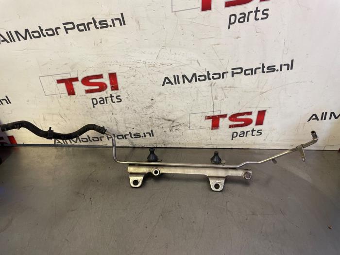 Begagnade Vattenrör Seat Leon (1P1) 2.0 TFSI FR 16V Pris € 17,50 Marginaltabell erbjuds av TSI-Parts / Allmotorparts B.V.