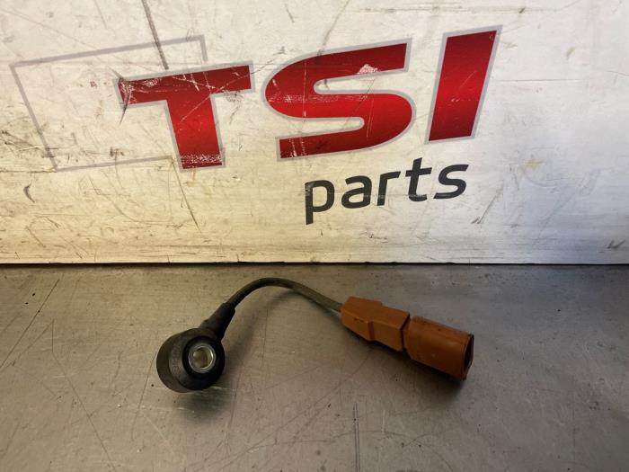 Begagnade Knackningssensor Seat Leon (1P1) 2.0 TFSI FR 16V Pris € 8,00 Marginaltabell erbjuds av TSI-Parts / Allmotorparts B.V.