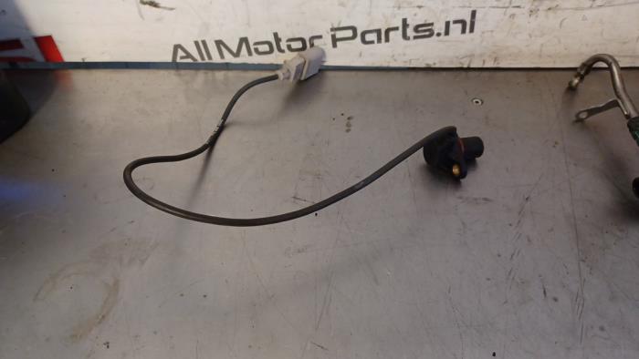 Begagnade Kamaxelsensor Volkswagen Passat (3B3) 2.0 Pris € 17,50 Marginaltabell erbjuds av TSI-Parts / Allmotorparts B.V.