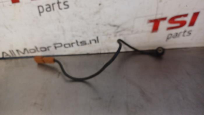 Gebrauchte Klopfsensor Volkswagen Passat (3B3) 2.0 Preis € 17,50 Margenregelung angeboten von TSI-Parts / Allmotorparts B.V.