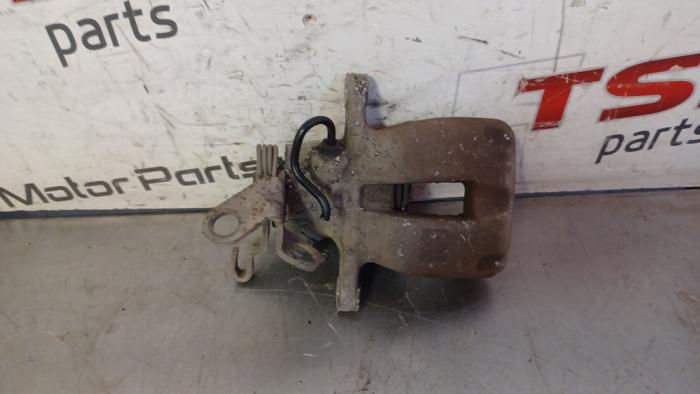 Gebrauchte Bremszange rechts hinten Seat Leon (1P1) 2.0 TFSI FR 16V Preis € 25,00 Margenregelung angeboten von TSI-Parts / Allmotorparts B.V.