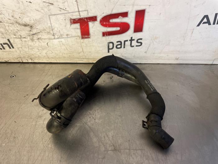 Begagnade Vattenrör Volkswagen Golf V (1K1) 3.2 R32 V6 24V 4Motion Pris € 39,50 Marginaltabell erbjuds av TSI-Parts / Allmotorparts B.V.