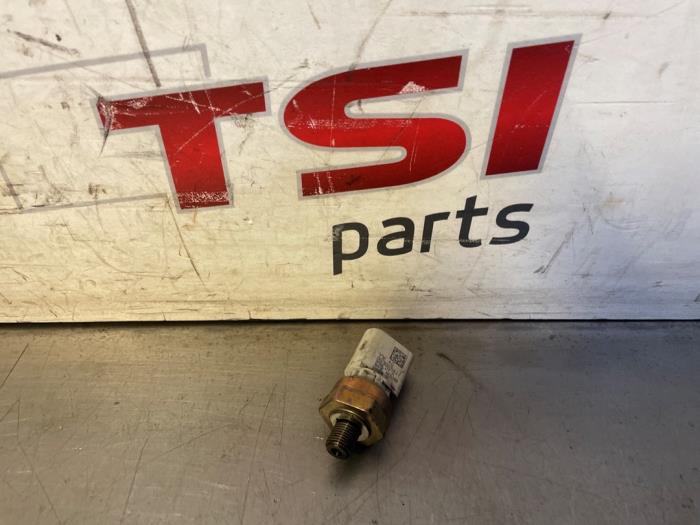 Begagnade Oljetryckssensor Audi SQ5 (FYB/FYG) 3.0 TDI V6 24V Mild hybrid Pris € 49,50 Marginaltabell erbjuds av TSI-Parts / Allmotorparts B.V.