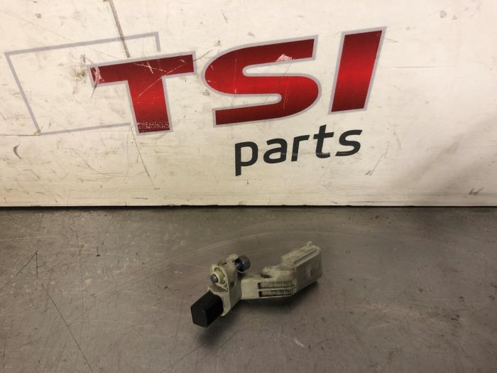 Begagnade Vevaxelsensor Volkswagen Golf VI (5K1) 1.2 TSI BlueMotion Pris € 10,00 Marginaltabell erbjuds av TSI-Parts / Allmotorparts B.V.