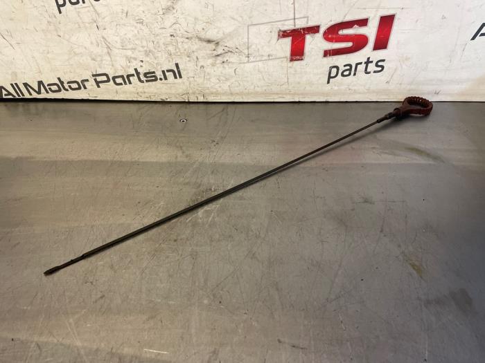 Gebrauchte Ölmessstab Volkswagen Polo V (6R) 1.2 TSI Preis € 8,00 Margenregelung angeboten von TSI-Parts / Allmotorparts B.V.