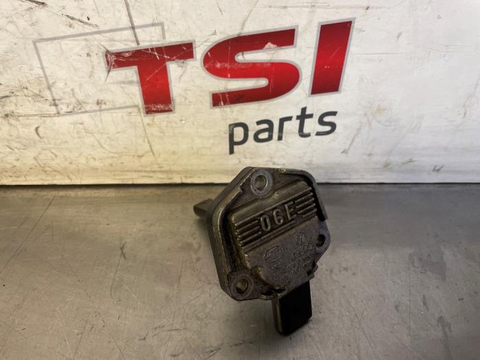 Begagnade Oljenivåsensor Audi Q7 (4LB) 4.2 FSI V8 32V Pris € 8,00 Marginaltabell erbjuds av TSI-Parts / Allmotorparts B.V.