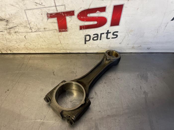 Usagé Bielle Volkswagen Golf V (1K1) 1.9 TDI Prix € 49,50 Règlement à la marge proposé par TSI-Parts / Allmotorparts B.V.