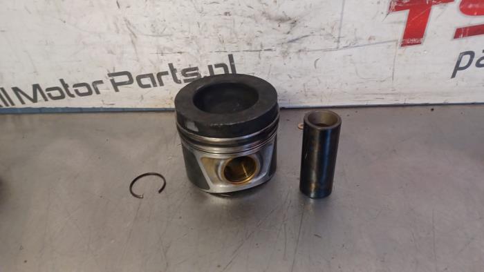 Usados Pistón Volkswagen Transporter T5 2.0 BiTDI DRF 4 Motion Precio € 47,50 Norma de margen ofrecido por TSI-Parts / Allmotorparts B.V.