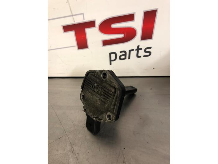 Begagnade Oljenivåsensor Volkswagen Golf VI (5K1) 2.0 TSI R 16V 4Motion Pris € 8,00 Marginaltabell erbjuds av TSI-Parts / Allmotorparts B.V.
