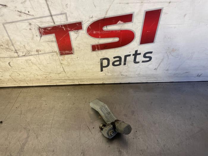 Begagnade Vevaxelsensor Volkswagen Golf VII (AUA) 1.4 GTE 16V Pris € 17,00 Marginaltabell erbjuds av TSI-Parts / Allmotorparts B.V.