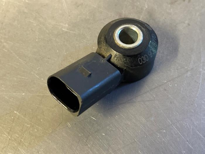 Klopfsensor van een Volkswagen Golf VII (AUA) 1.4 GTE 16V 2015