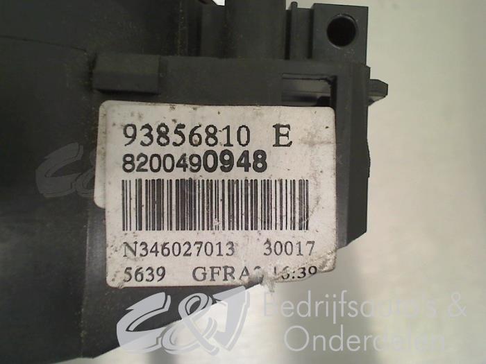 Airbagring from a Renault Trafic New (FL) 2.0 16V 2011