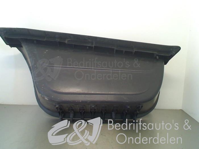 Battery cover from a Renault Master IV (FV) 2.3 dCi 145 16V FWD 2011