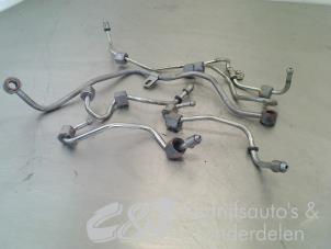 Usados Tubo de combustible Opel Vivaro 1.6 CDTI BiTurbo 140 Precio € 52,50 Norma de margen ofrecido por C&J bedrijfsauto's & onderdelen
