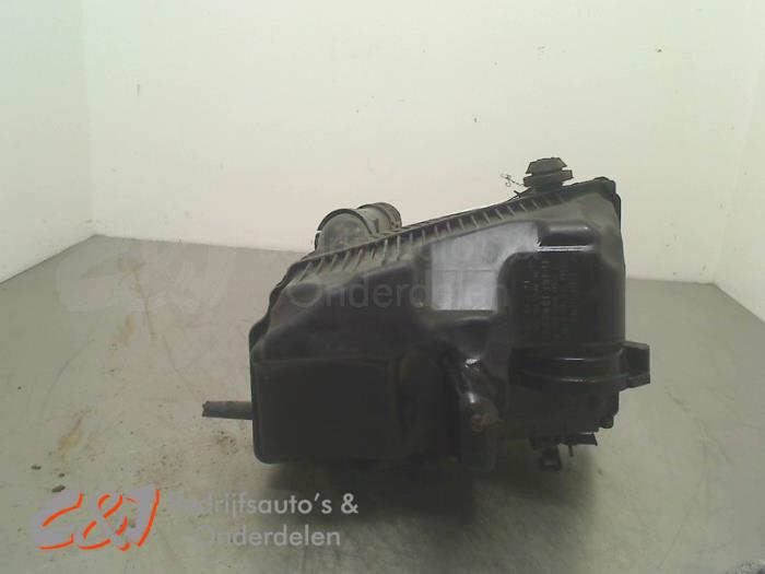 Gebrauchte Luftfiltergehäuse Renault Kangoo Express (FC) 1.5 dCi 68 Preis € 10,50 Margenregelung angeboten von C&J Bedrijfsauto's & Onderdelen