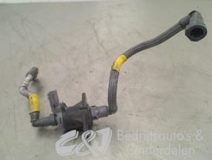 Used Vacuum valve Opel Vivaro 2.0 CDTI Price € 42,00 Margin scheme offered by C&J bedrijfsauto's & onderdelen