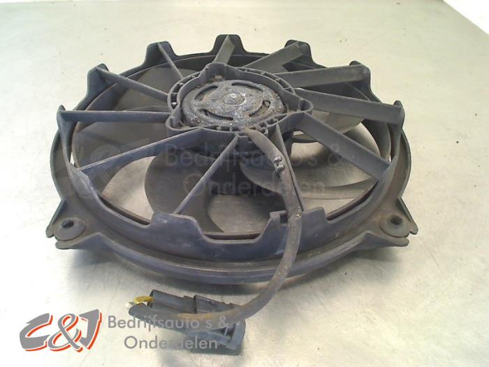 Gebrauchte Kühlerventilator Fiat Scudo (270) 2.0 D Multijet Preis € 42,00 Margenregelung angeboten von C&J Bedrijfsauto's & Onderdelen