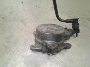 Used Brake servo vacuum pump Opel Vivaro 1.9 DI Price € 47,25 Margin scheme offered by C&J bedrijfsauto's & onderdelen