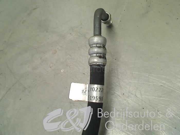 Power steering line from a Fiat Doblo Cargo (263) 1.3 D Multijet 2015
