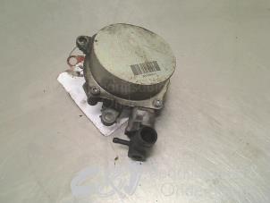 Used Brake servo vacuum pump Opel Vivaro 2.0 CDTI Price € 47,25 Margin scheme offered by C&J bedrijfsauto's & onderdelen