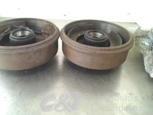 Used Rear brake drum Opel Vivaro 1.9 DI Price € 105,00 Margin scheme offered by C&J bedrijfsauto's & onderdelen