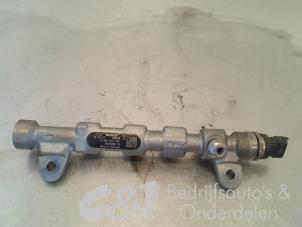 Used Fuel injector nozzle Opel Combo 1.6 CDTI 16V Price € 89,25 Margin scheme offered by C&J bedrijfsauto's & onderdelen