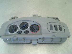 Used Heater control panel Opel Vivaro 1.9 DTI 16V Price € 31,50 Margin scheme offered by C&J bedrijfsauto's & onderdelen