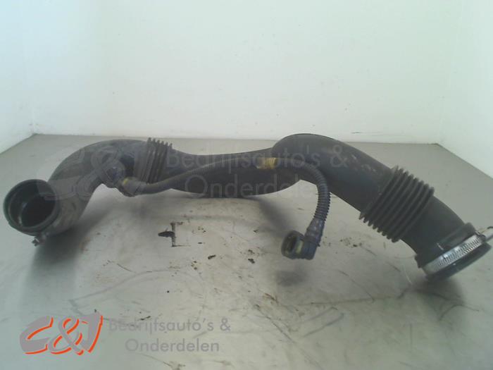 Gebrauchte Intercooler Rohr Renault Master II (ED/HD/UD) 2.5 dCi 16V Preis € 15,75 Margenregelung angeboten von C&J Bedrijfsauto's & Onderdelen