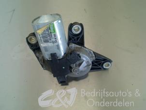 Usagé Moteur essuie-glace arrière Opel Vivaro 2.0 CDTI Prix € 42,00 Règlement à la marge proposé par C&J bedrijfsauto's & onderdelen