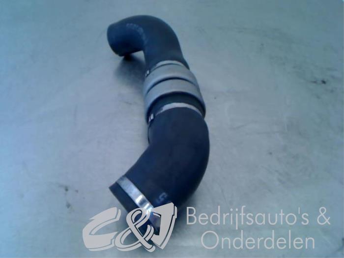 Intercooler hose from a Peugeot Boxer (U9) 2.2 HDi 120 Euro 4 2009