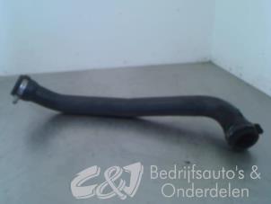 Used Intercooler hose Opel Vivaro 1.9 DTI 16V Price € 42,00 Margin scheme offered by C&J bedrijfsauto's & onderdelen